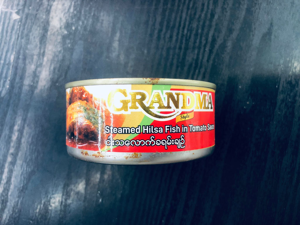 Grandma Steamed Hilsa Fish in Tomato Sauce(ငါးသလောက်ခရမ်းချဉ်)